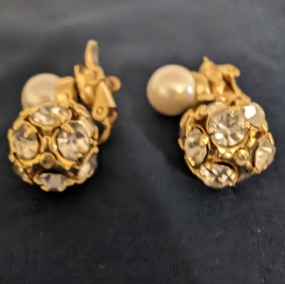 Vintage Teardrop Egg Rhinestones Faux Pearl Dangle Clip Ons - Picture 4 of 7